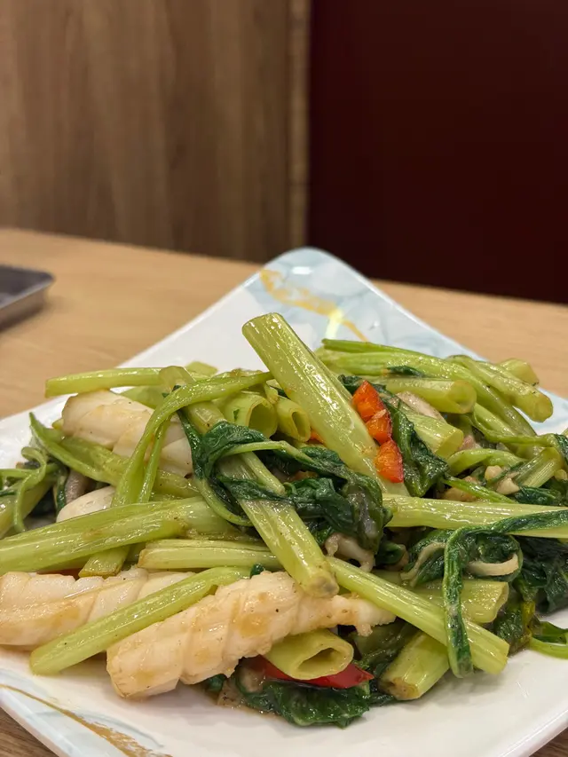 腐乳通菜炒鮮魷