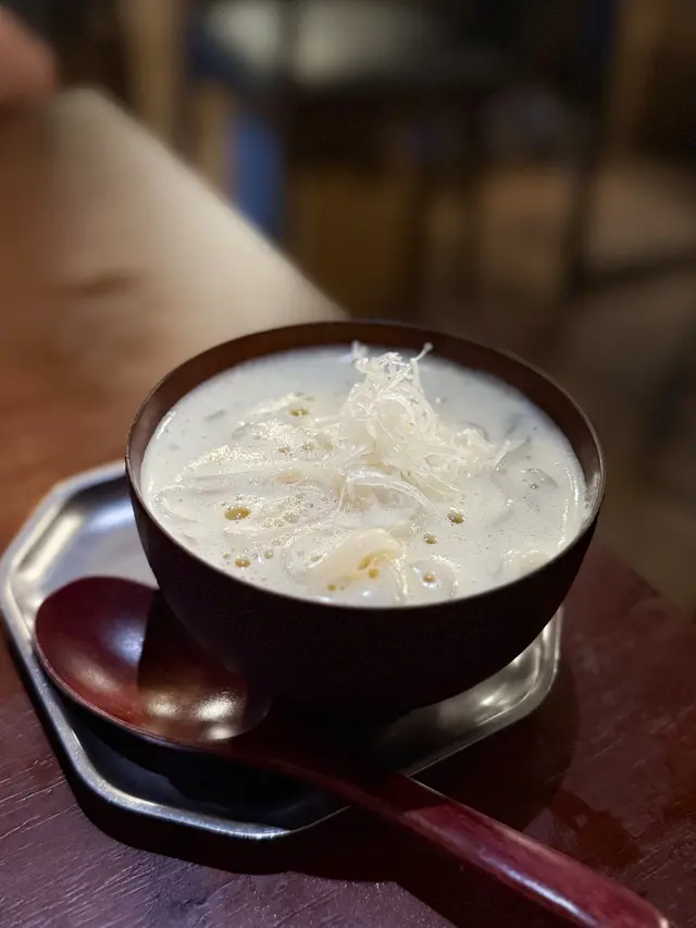 特濃花膠雞白湯烏冬