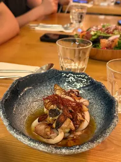 橄欖油蒜味魷魚