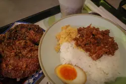 蜜汁滷排骨滷肉飯便當