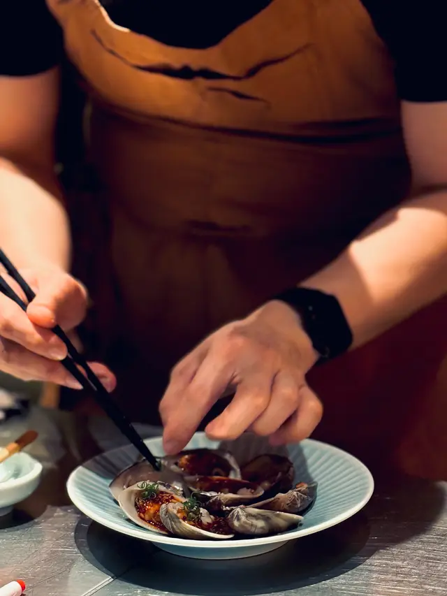Clam muchim 涼拌本地蜆