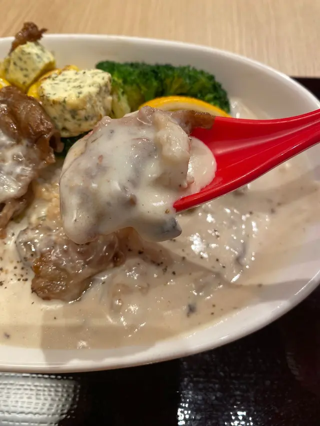 白汁牛小排飯