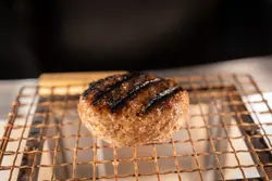 现烤牛肉汉堡扒