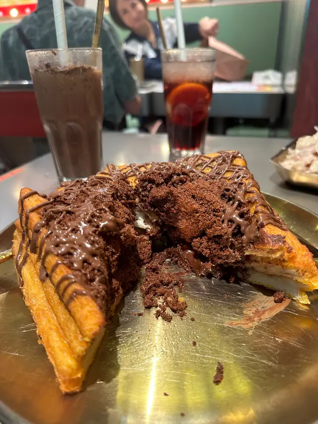 金沙朱古力流心西多士