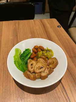 卤猪大肠
