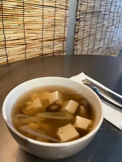 前菜:一碗豆腐湯(二人份)