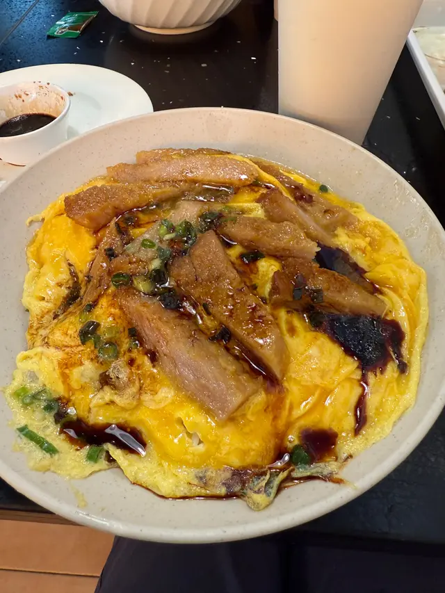 滑蛋豬扒飯