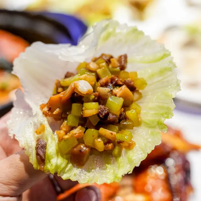 泰式安格斯牛肉生菜包