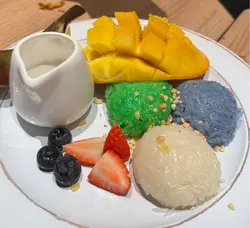 芒果椰汁三色糯米饭