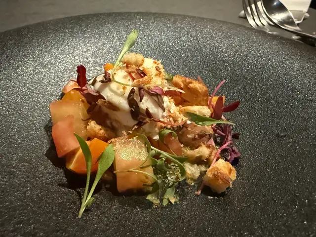 Tomato and Burrata Salad