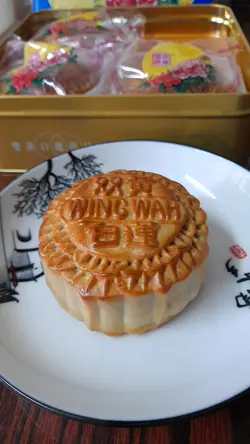 雙黃白蓮蓉月餅