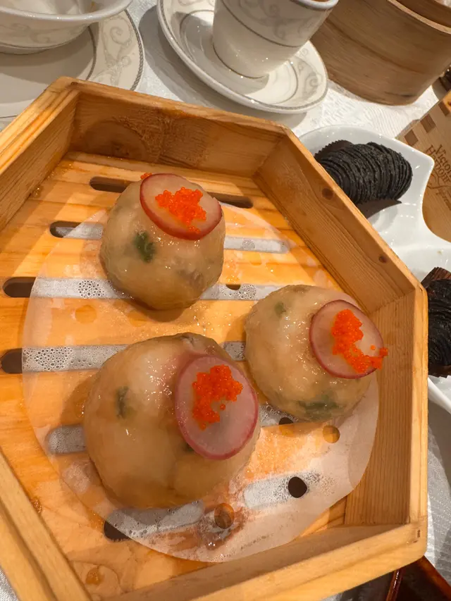 第一次食依款餃，蟹肉鮮味！全新味覺體驗，有驚喜！