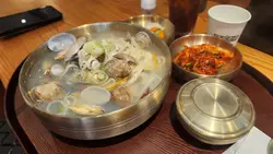 蜆湯麵 Clams Noodle