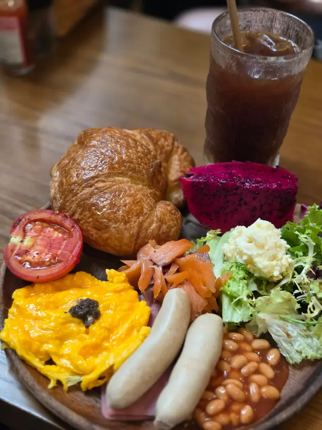 deluxe all day breakfast 