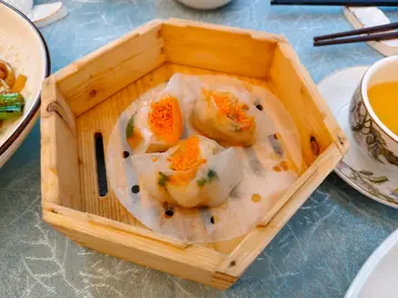 鲜虾凤眼饺
