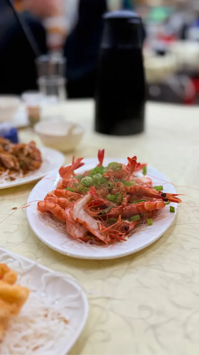 蒜蓉粉絲開邊蒸蝦