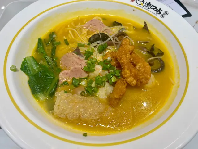 招牌米線酸辣木瓜金湯 