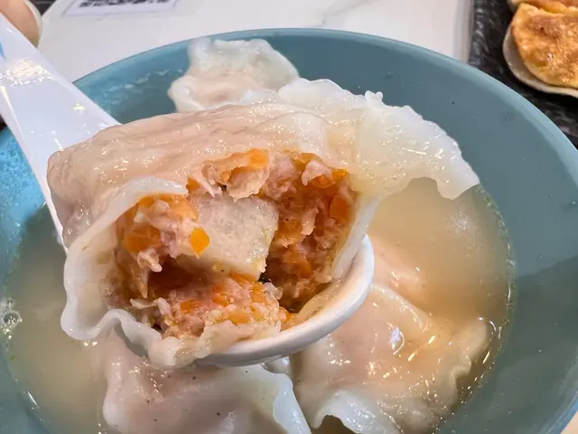 甘筍沙葛湯餃