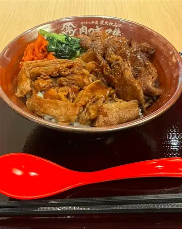 牛肩肉牛小排飯