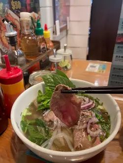 生牛肉河粉