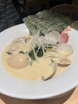 海鲜鸡白汤拉面