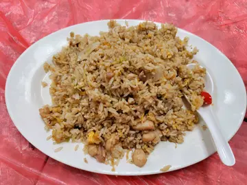鹹魚雞粒炒飯