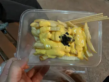 黑松露芝士薯条