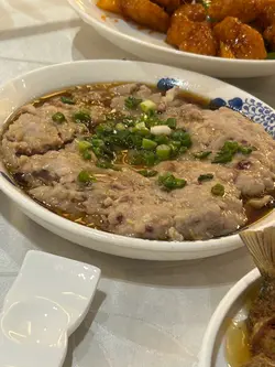 土魷手剁肉餅