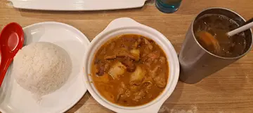 下午茶套餐，马沙文咖哩牛腩配白饭+冻柠茶