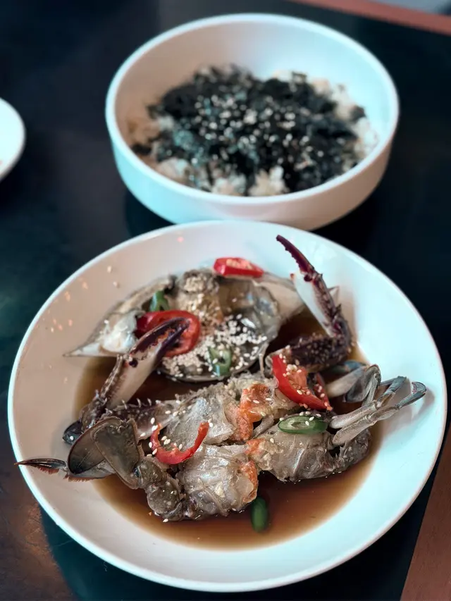 醬油蟹加紫菜飯團