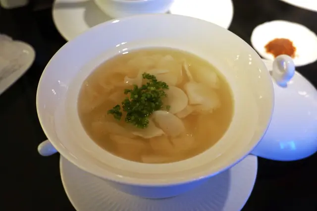 酸辣花膠烏魚蛋湯