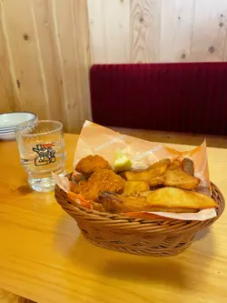 炸鸡配薯角