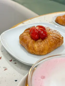 士多啤梨丹麦酥