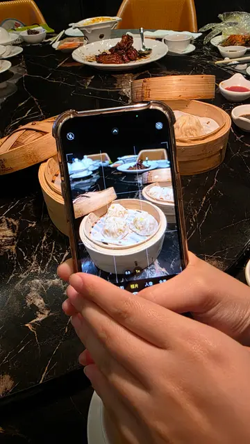 蟹粉小笼包
