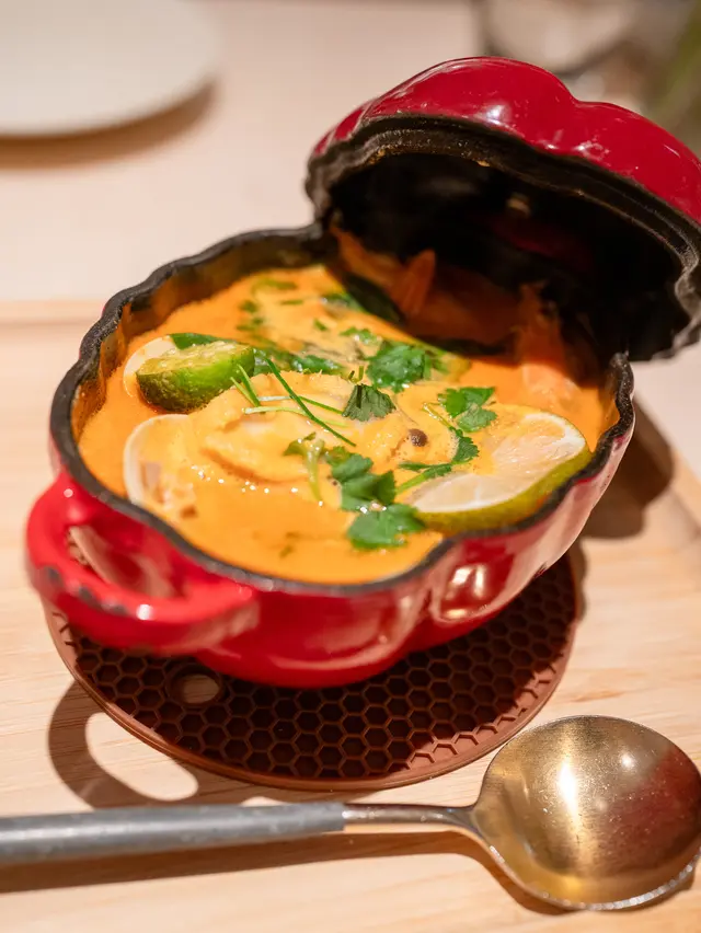 海鮮椰香冬陰功湯