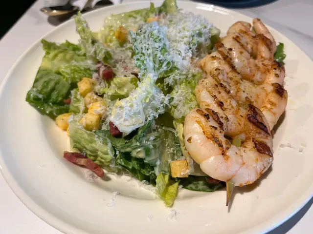串燒虎蝦肉凱撒沙律
