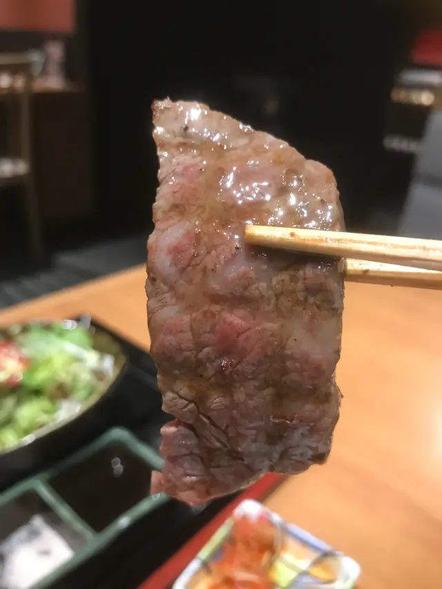 和牛羽下