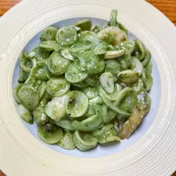 青酱野菌虾肉猫耳朵