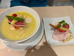 鸡白汤特制拉面