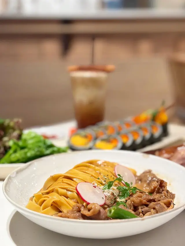 韓式烤牛肉奶油闊條麵