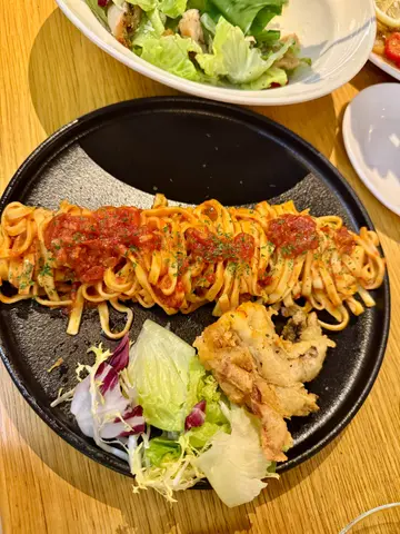 软壳蟹配蕃茄浓汁意粉