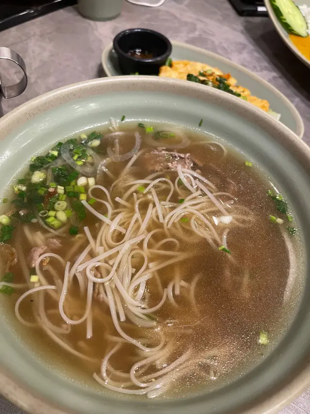 生牛肉湯金邊粉