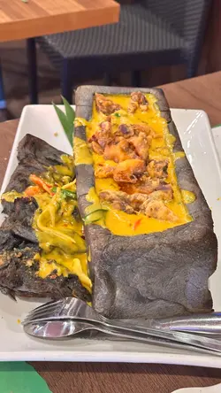 竹炭麵包軟殼蟹