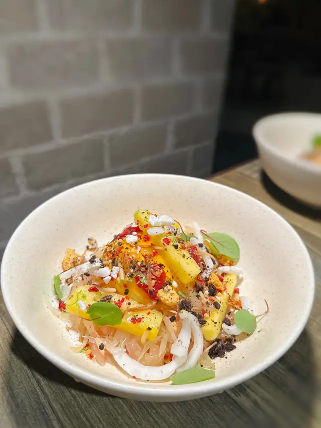 🌀香芒蜜柚椰子雪葩$72
呢款好清新，柚子雪葩勁消暑，配搭花生、青檸、蜂巢脆糖😋