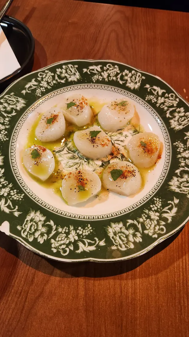 橄欖油刺身帆立貝漬