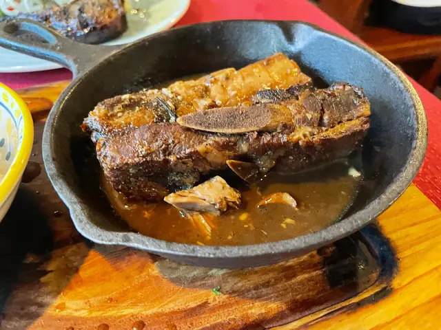 秘製豬肋骨伴飯