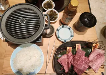 一人赤身燒肉定食