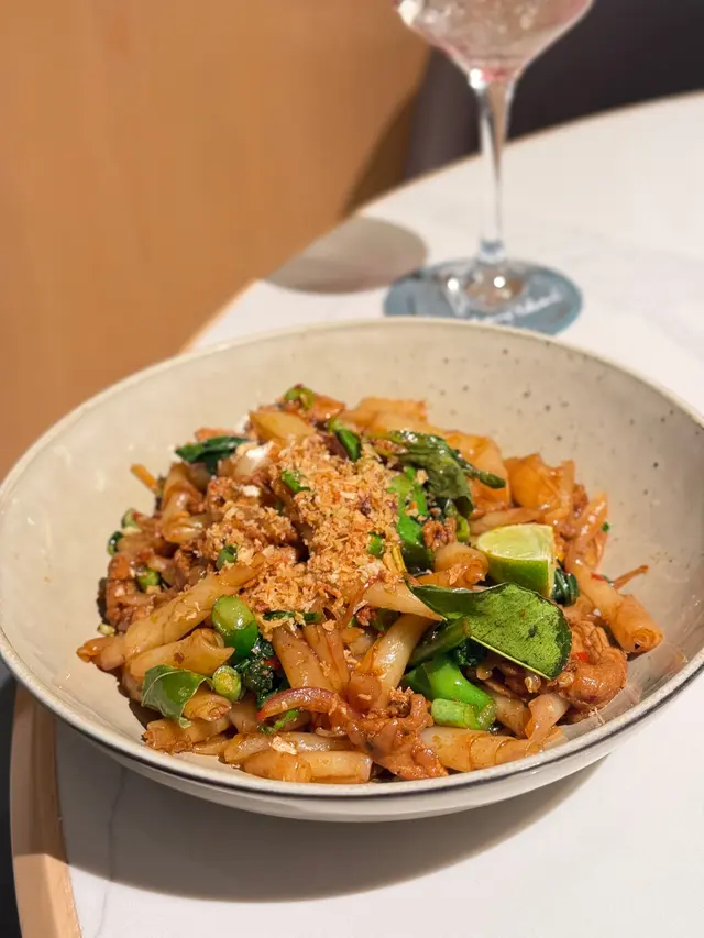 泰式香辣醉貓炒豬肉手工卷粉