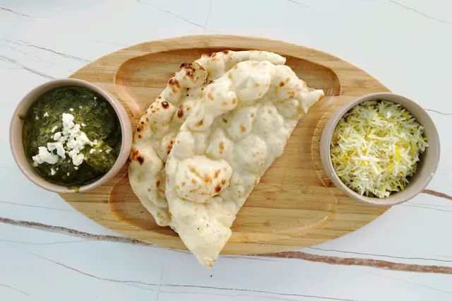 (午餐) 印式芝士燴菠菜連烤餅、飯及飲品