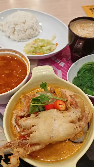 泰式滑蛋咖喱天婦羅軟殼蟹雞扒飯